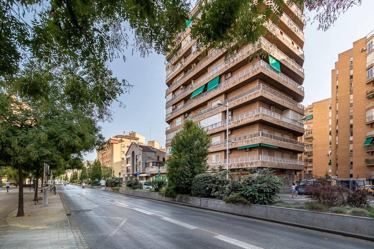 4 soverom Leilighet til salgs i Granada by med garasje - € 440 000 (Ref: 10185009)