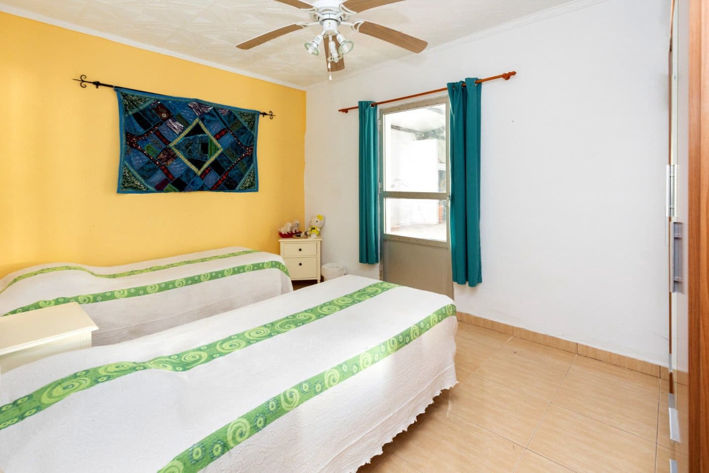 4 soveværelse Byhus til salg i Cortes de Baza med swimmingpool - € 155.000 (Ref: 6863935)