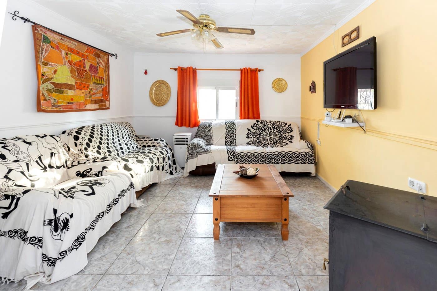 4 soveværelse Byhus til salg i Cortes de Baza med swimmingpool - € 155.000 (Ref: 6863935)