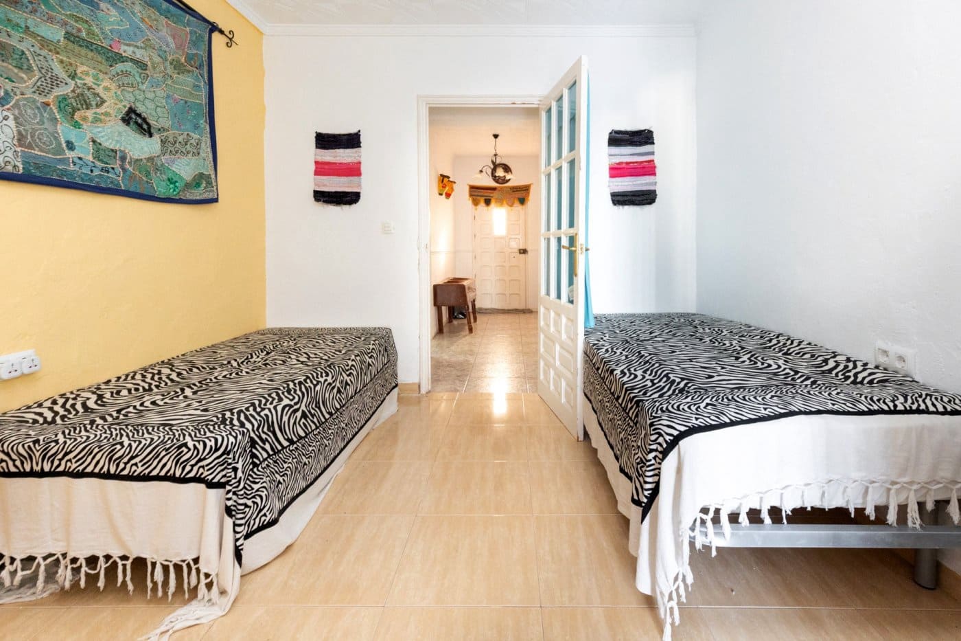 4 soveværelse Byhus til salg i Cortes de Baza med swimmingpool - € 155.000 (Ref: 6863935)