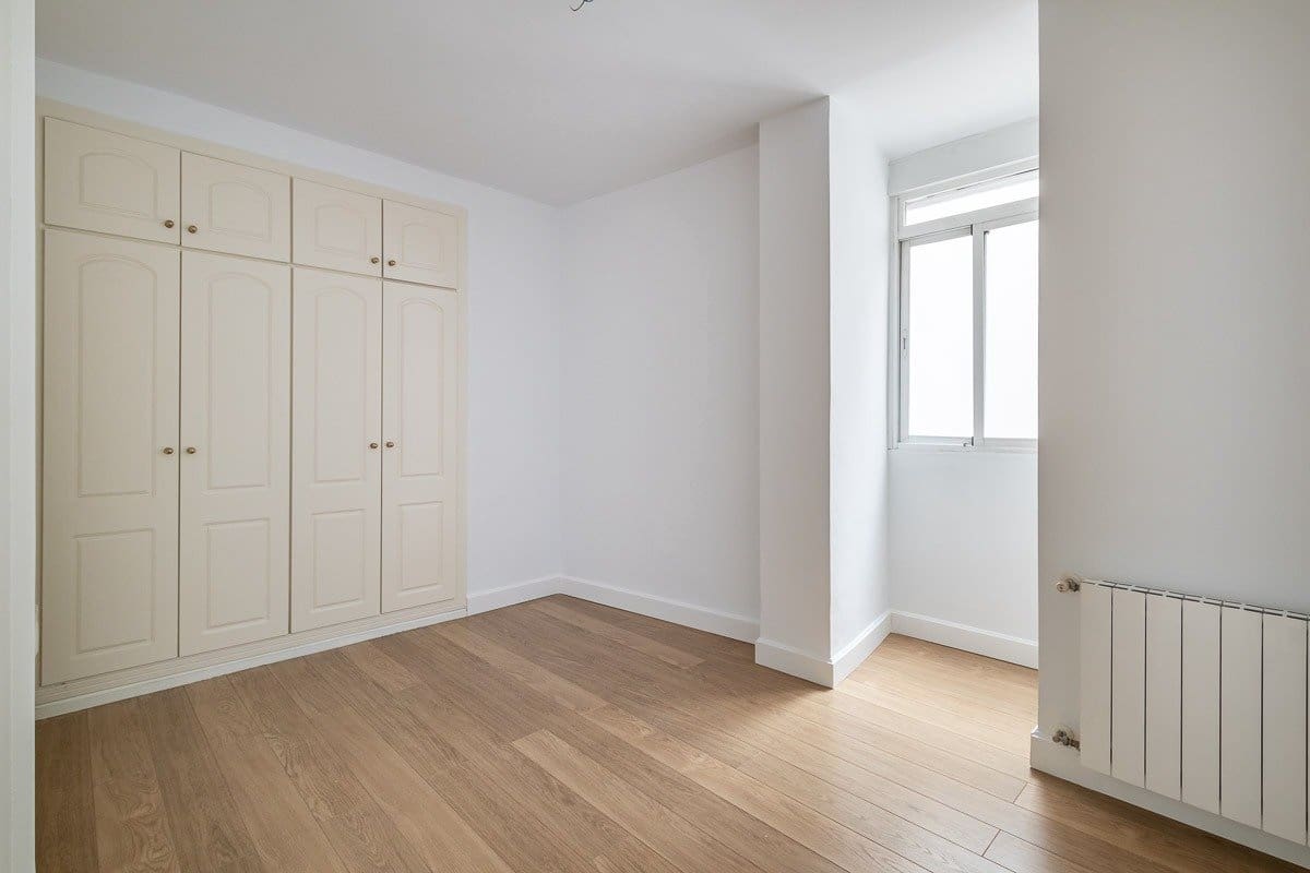 6 soveværelse Lejlighed til salg i Granada by - € 615.000 (Ref: 6864005)