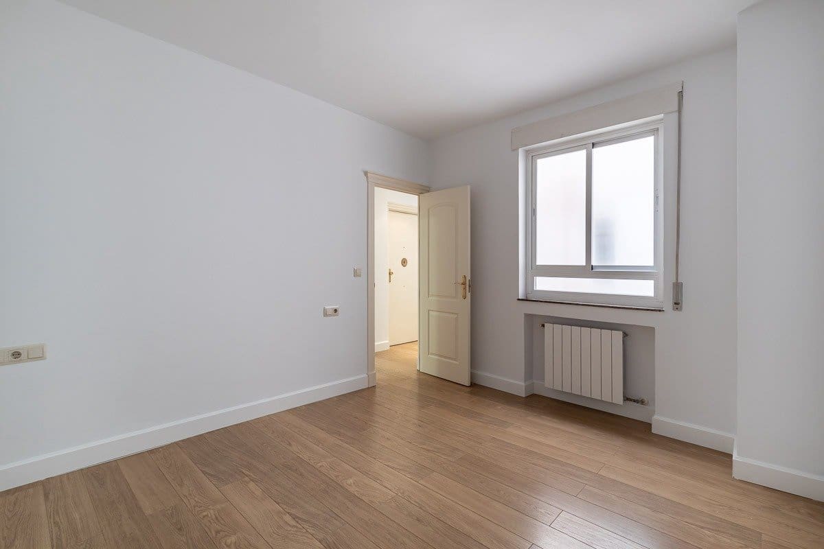 6 soveværelse Lejlighed til salg i Granada by - € 615.000 (Ref: 6864005)