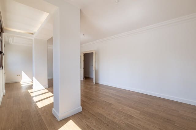 6 soveværelse Lejlighed til salg i Centro, Granada by - € 615.000 (Ref: 6864005)