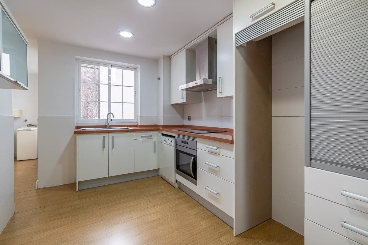 6 soveværelse Lejlighed til salg i Granada by - € 615.000 (Ref: 6864005)