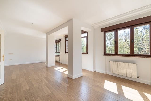6 soveværelse Lejlighed til salg i Centro, Granada by - € 615.000 (Ref: 6864005)