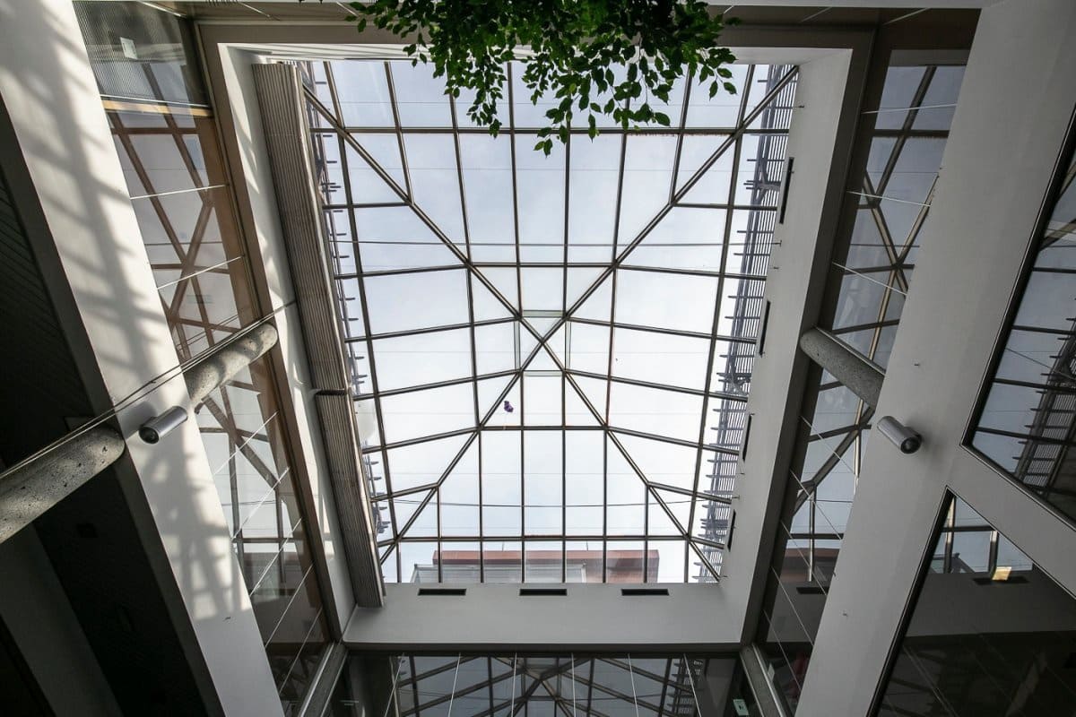 Erhverv til salg i Granada by med garage - € 1.800.000 (Ref: 6864053)