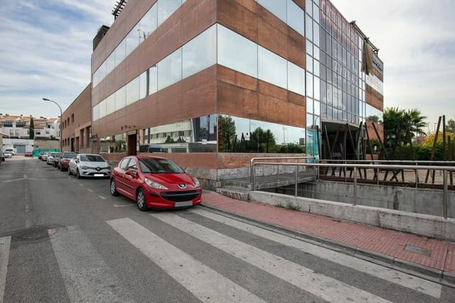 Commercial for sale in Campus de la Salud, Granada city with garage - € 1,800,000 (Ref: 6864053)
