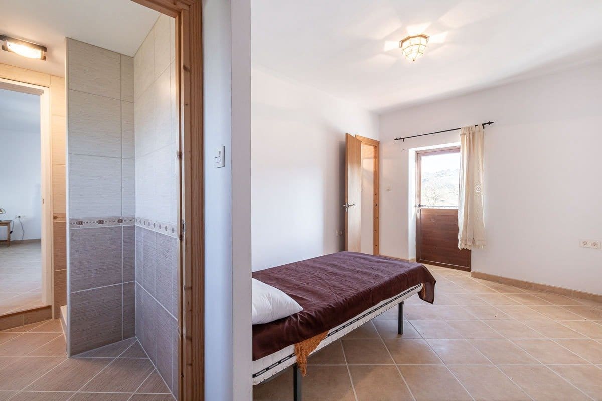 4 soveværelse Villa til salg i Loja - € 159.000 (Ref: 7309839)