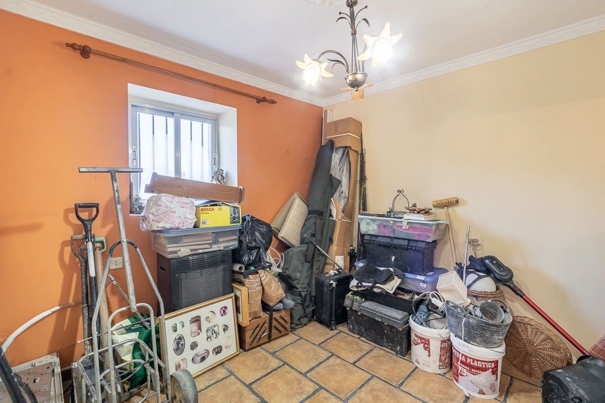 4 soveværelse Villa til salg i Loja - € 159.000 (Ref: 7309839)