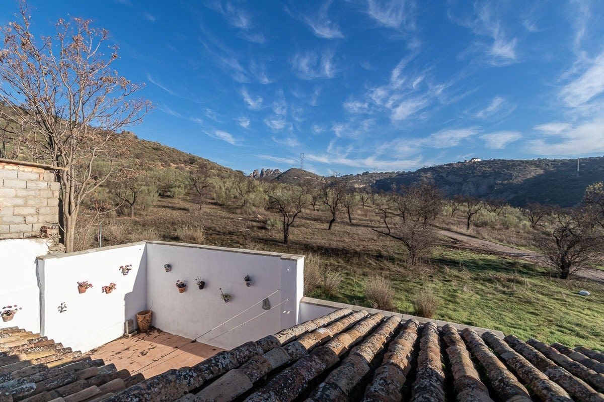 4 soveværelse Villa til salg i Loja - € 159.000 (Ref: 7309839)