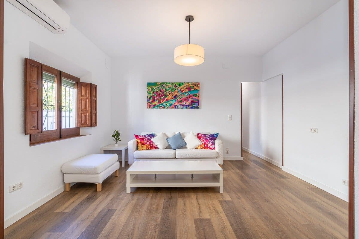 5 soveværelse Villa til salg i Granada by med swimmingpool garage - € 975.000 (Ref: 7344751)