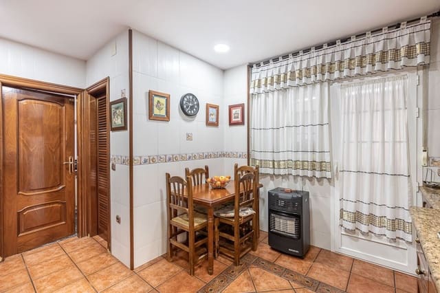 4 camera da letto Casa in vendita in Las Gabias con garage - 179.000 € (Rif: 7451193)