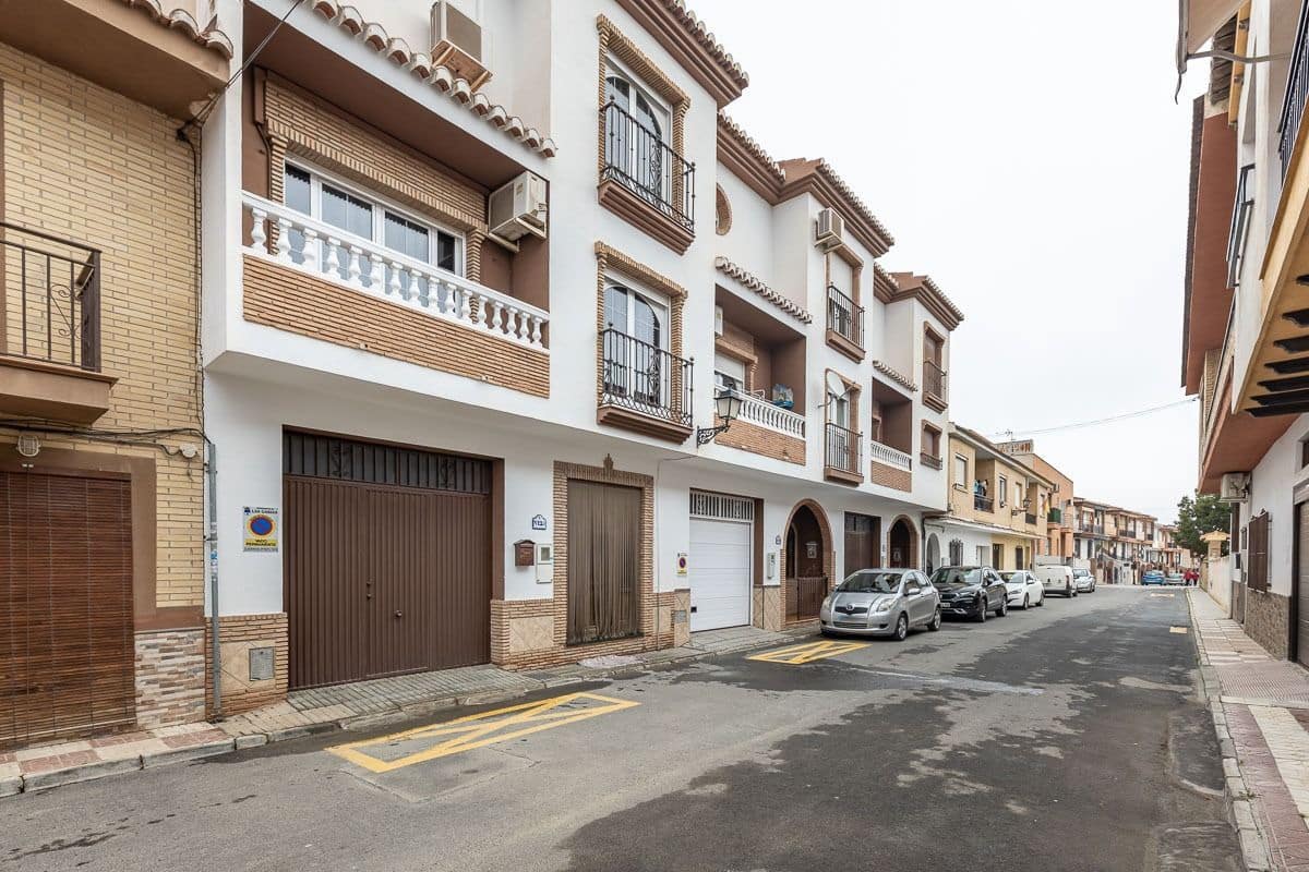 4 Zimmer Haus zu verkaufen in Las Gabias mit Garage - 179.000 € (Ref: 7451193)