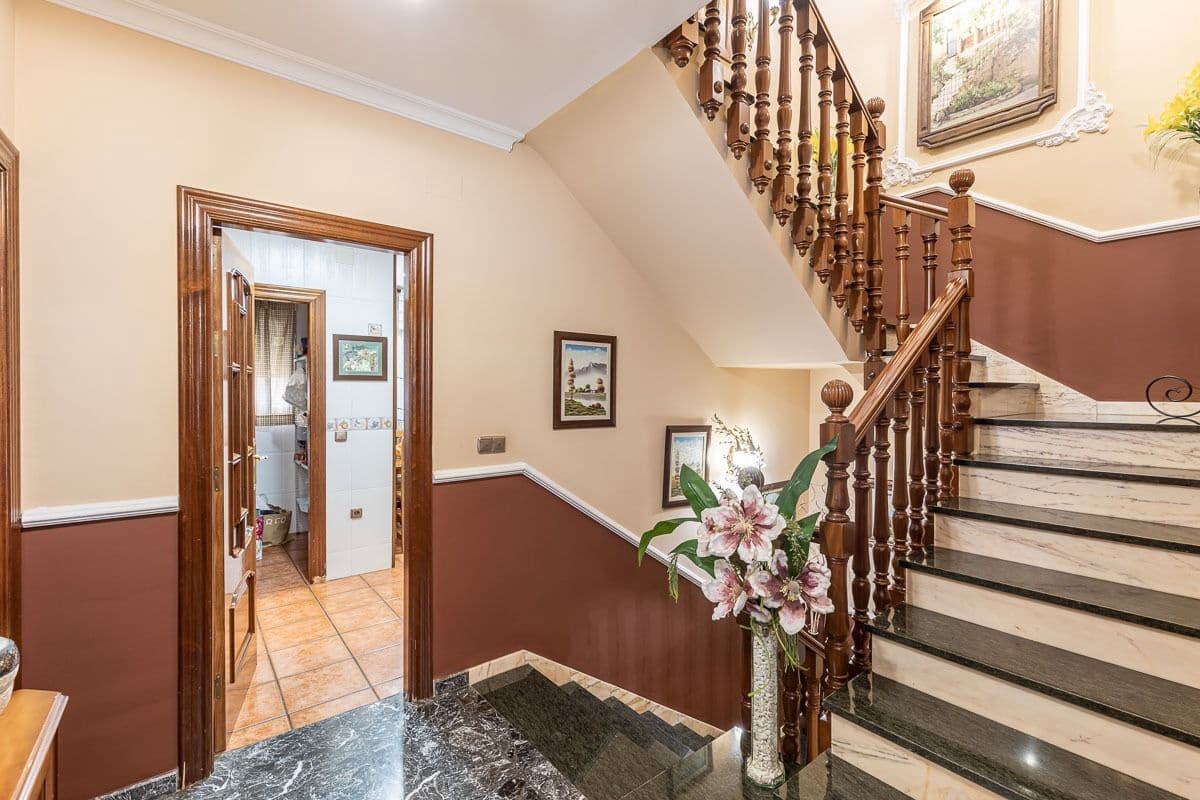 4 Zimmer Haus zu verkaufen in Las Gabias mit Garage - 179.000 € (Ref: 7451193)