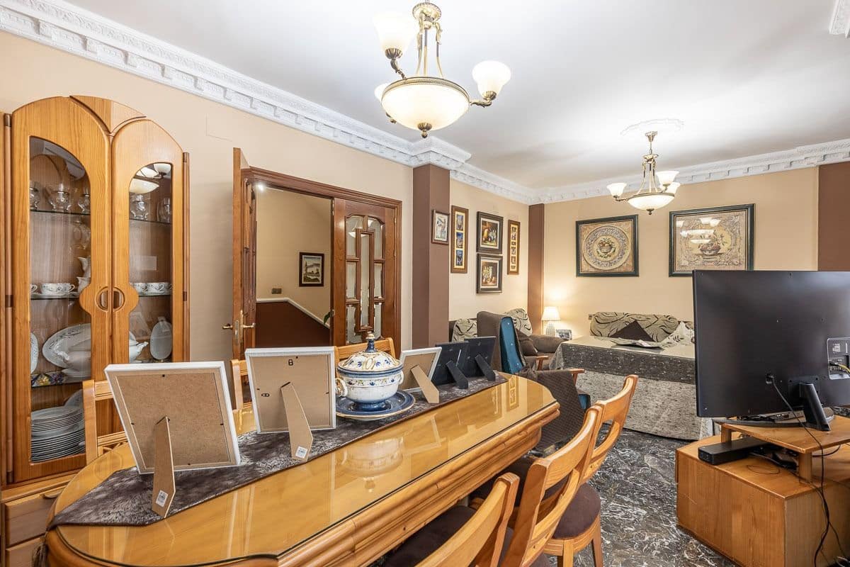 4 Zimmer Haus zu verkaufen in Las Gabias mit Garage - 179.000 € (Ref: 7451193)