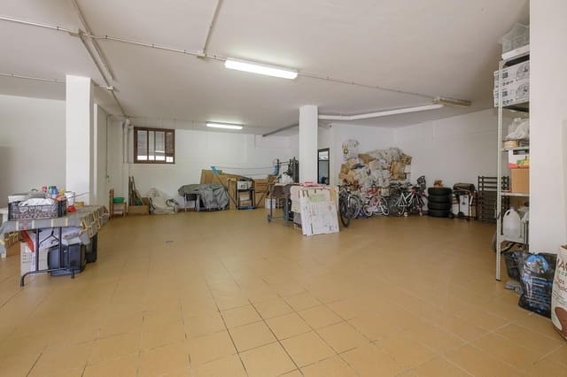 5 soveværelse Finca/Landehus til salg i Montefrío med swimmingpool garage - € 790.000 (Ref: 7520584)