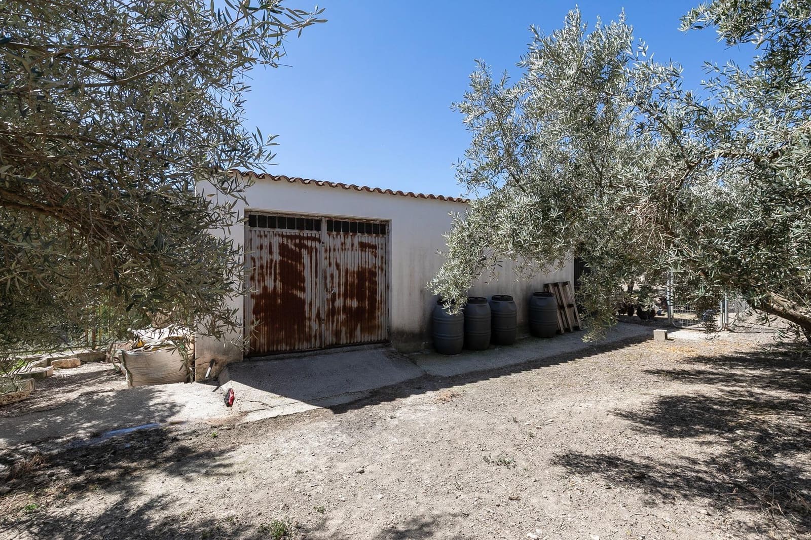 5 soveværelse Finca/Landehus til salg i Montefrio med swimmingpool garage - € 790.000 (Ref: 7520584)