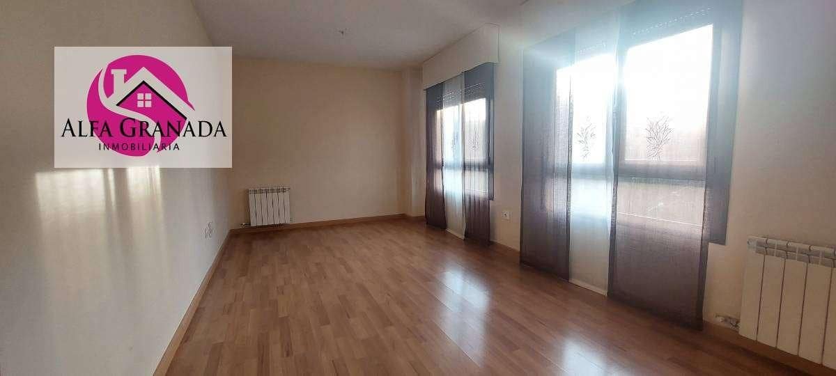 2 soverom Leilighet til leie i Granada by med svømmebasseng - € 900 (Ref: 7887685)