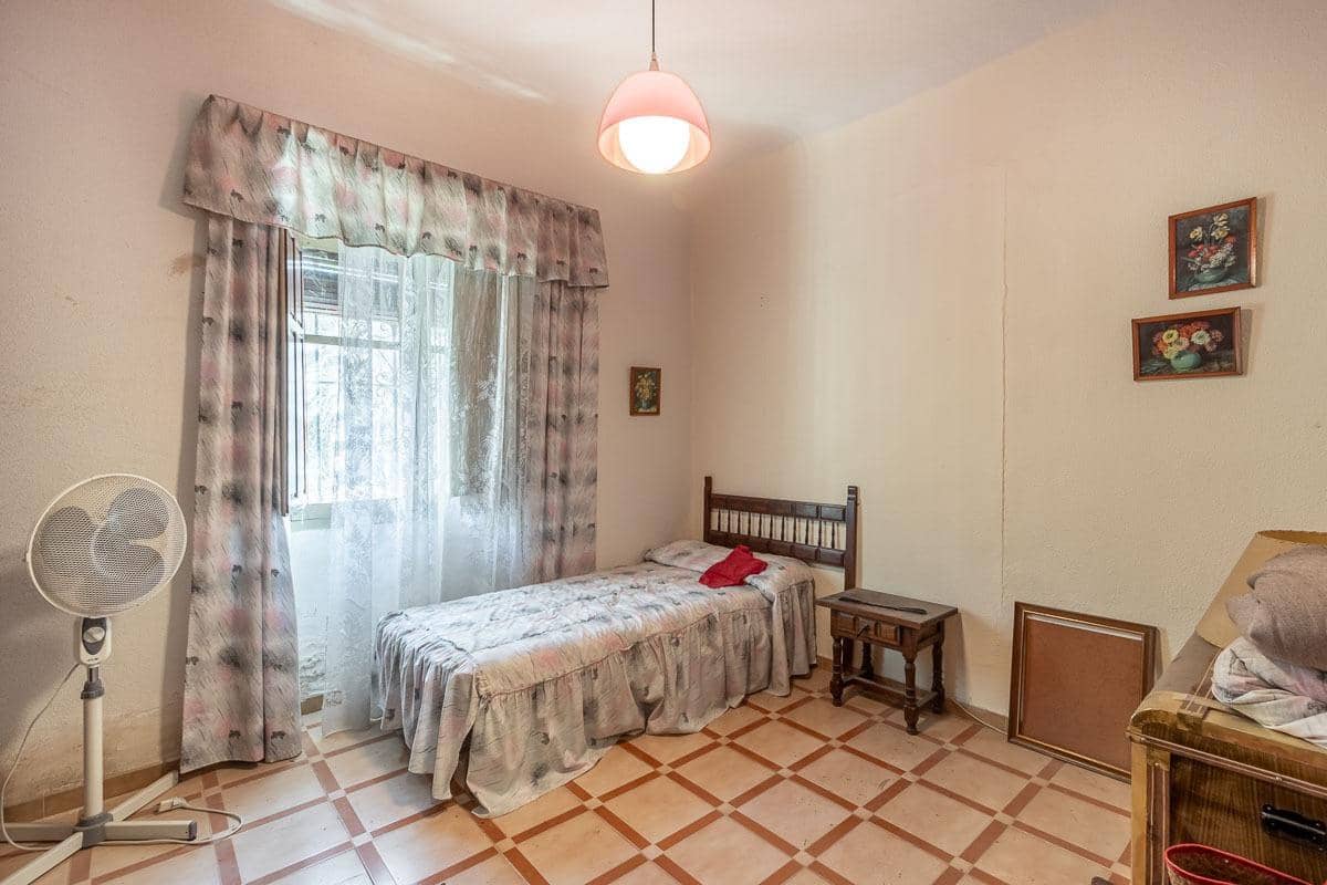 6 soveværelse Finca/Landehus til salg i Monachil med swimmingpool garage - € 500.000 (Ref: 8103001)