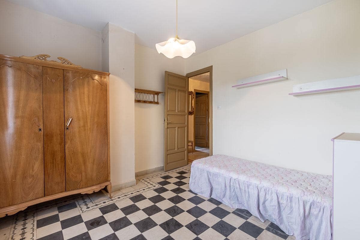 6 soveværelse Finca/Landehus til salg i Monachil med swimmingpool garage - € 500.000 (Ref: 8103001)