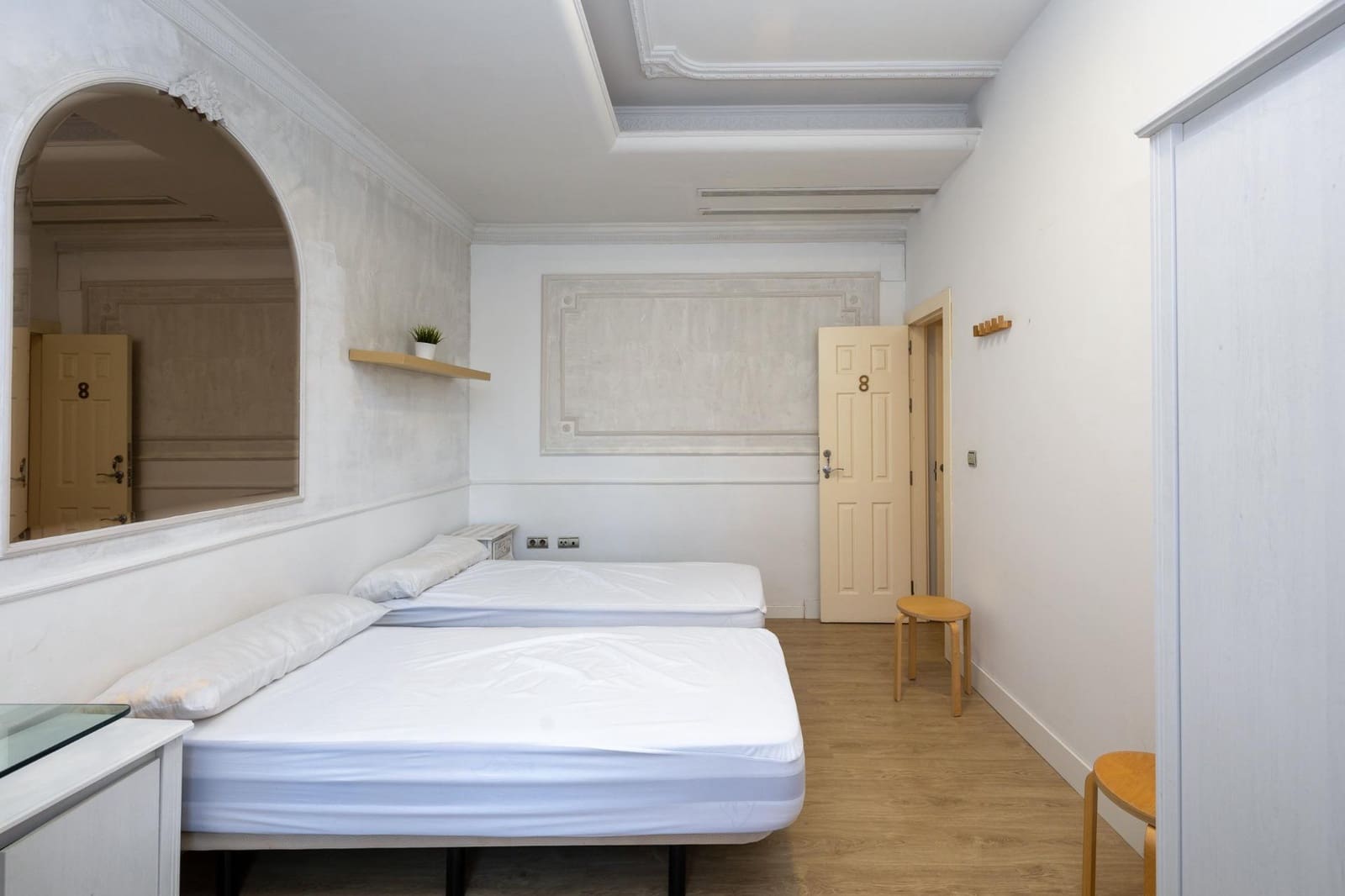 16 slaapkamer Villa te koop in Granada stad met zwembad - € 1.100.000 (Ref: 8155241)