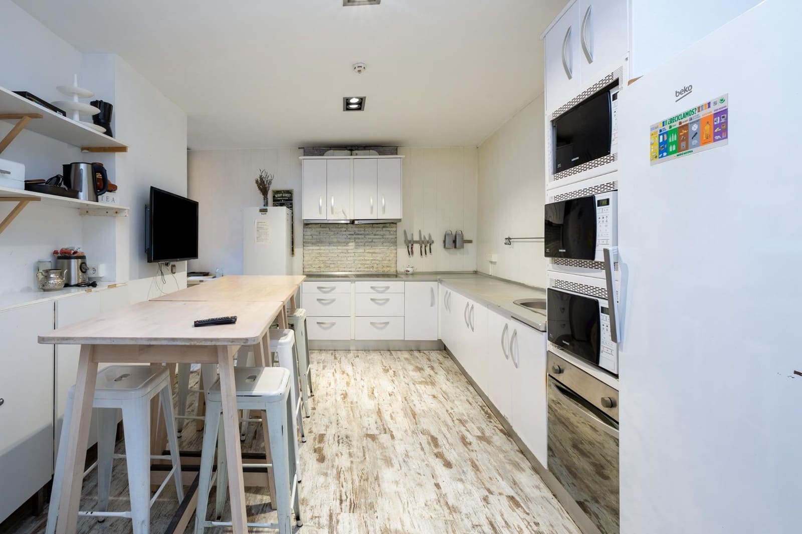 16 slaapkamer Villa te koop in Granada stad met zwembad - € 1.100.000 (Ref: 8155241)