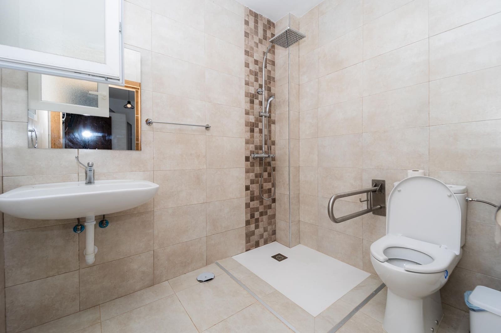 3 soveværelse Byhus til salg i Torrox - € 155.000 (Ref: 8348377)