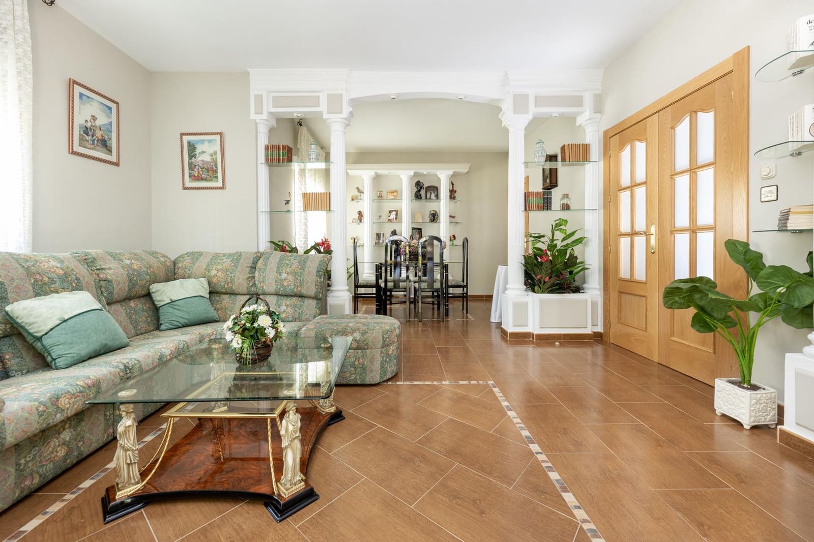 3 sypialnia Willa na sprzedaż w Otura z basenem garażem - 370 000 € (Ref: 8419441)