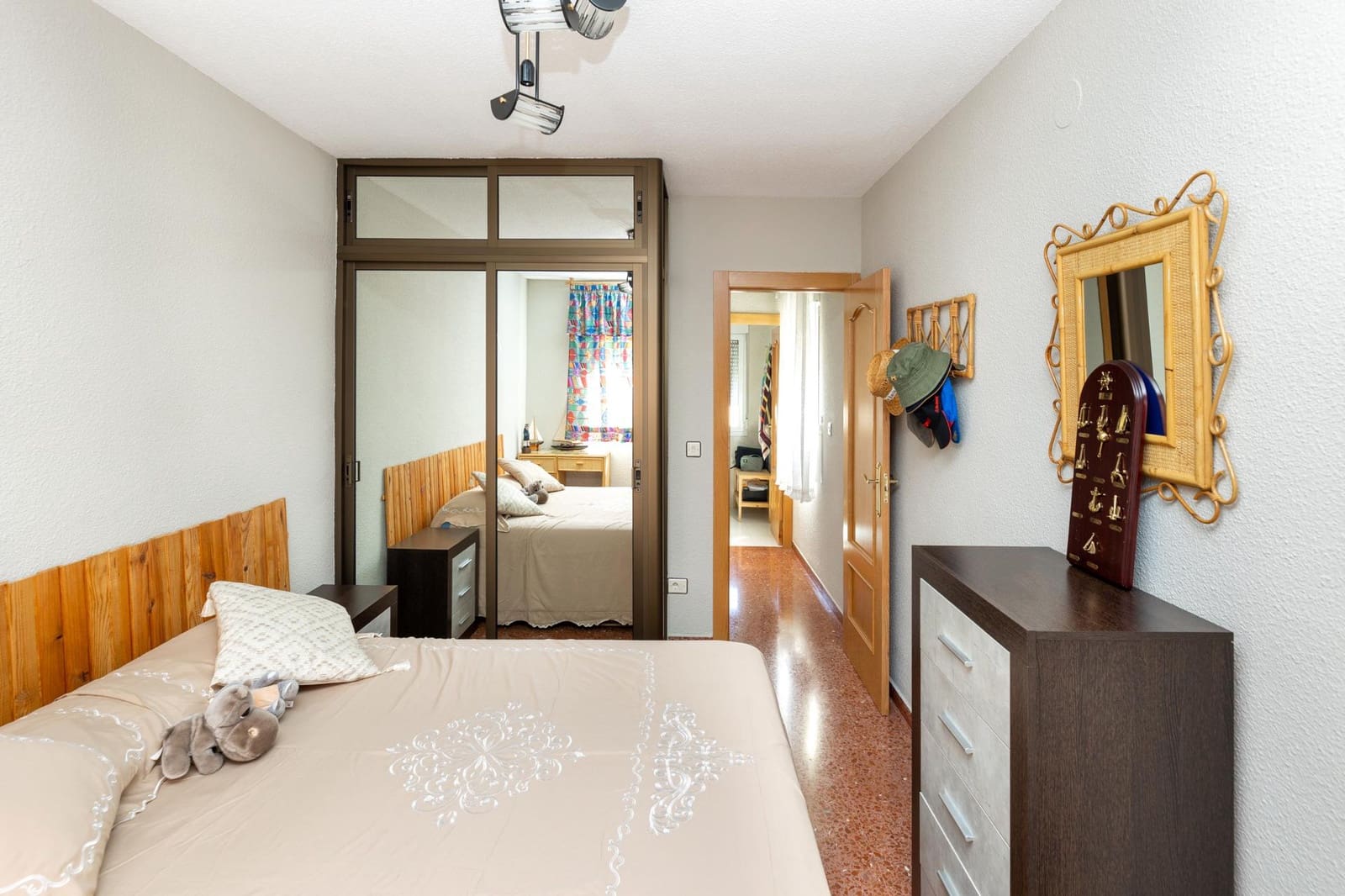 3 sypialnia Willa na sprzedaż w Otura z basenem garażem - 370 000 € (Ref: 8419441)