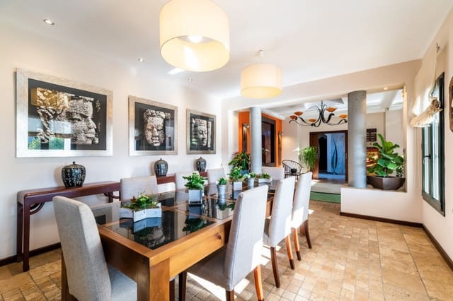 5 soveværelse Villa til salg i Albolote med garage - € 1.800.000 (Ref: 8434359)