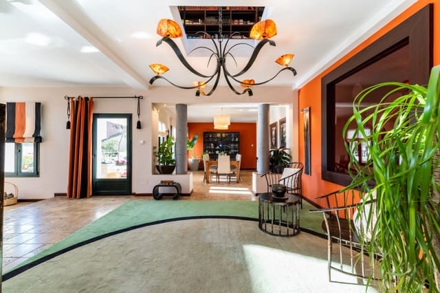 5 soveværelse Villa til salg i Albolote med garage - € 1.800.000 (Ref: 8434359)