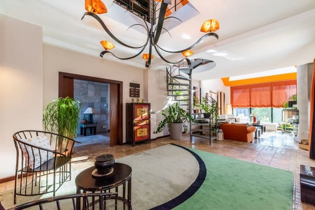 5 soveværelse Villa til salg i Albolote med garage - € 1.800.000 (Ref: 8434359)