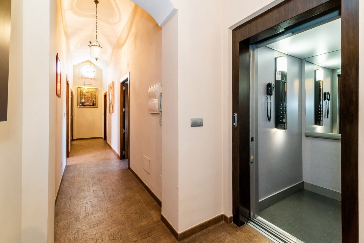 5 soveværelse Villa til salg i Albolote med garage - € 1.800.000 (Ref: 8434359)