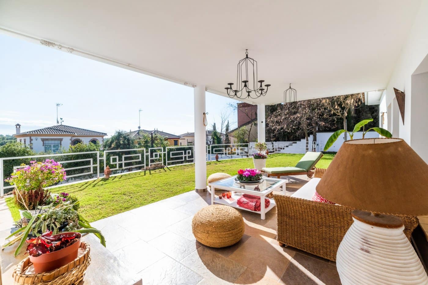 5 soveværelse Villa til salg i Albolote med garage - € 1.800.000 (Ref: 8434359)