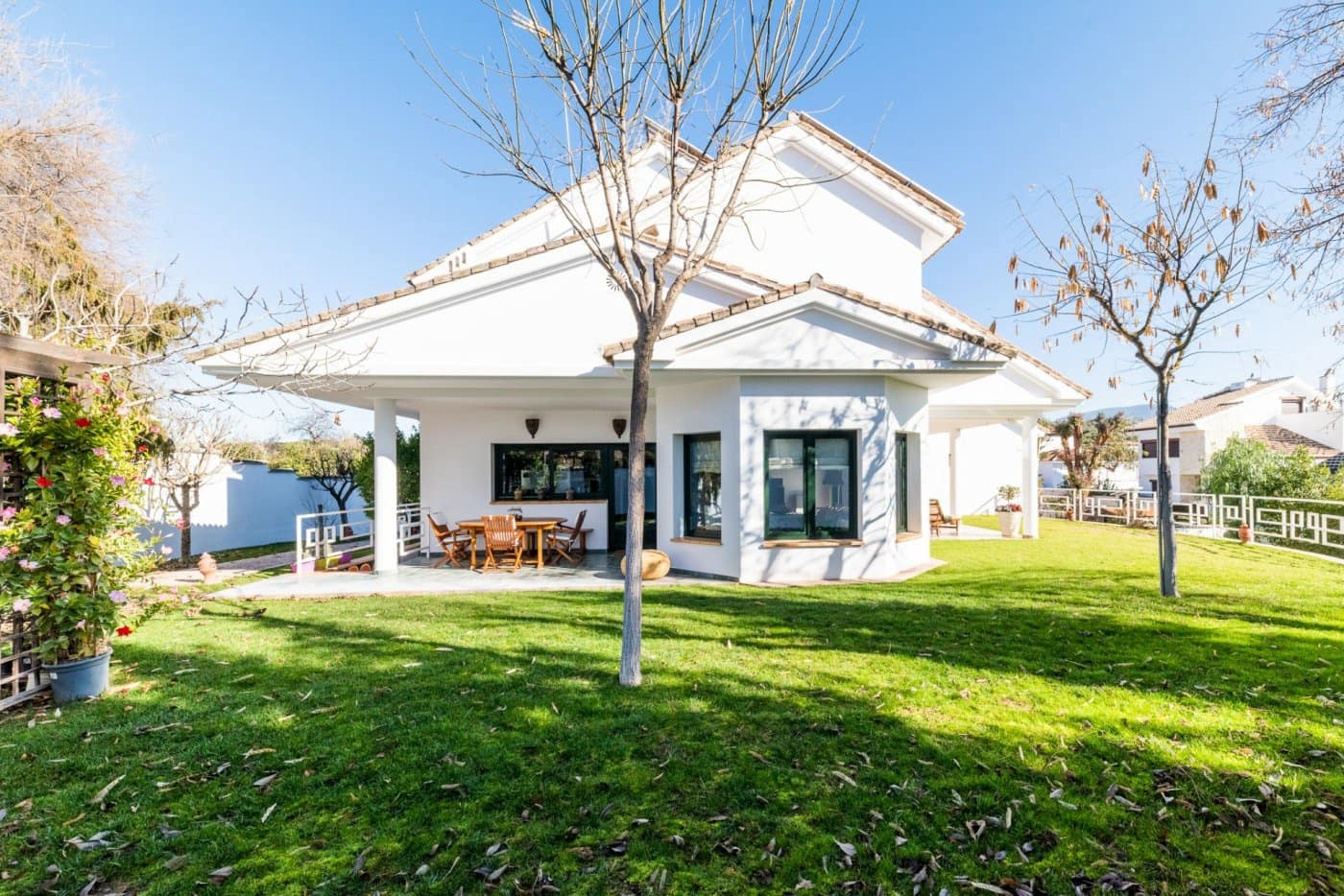 5 soveværelse Villa til salg i Albolote med garage - € 1.800.000 (Ref: 8434359)