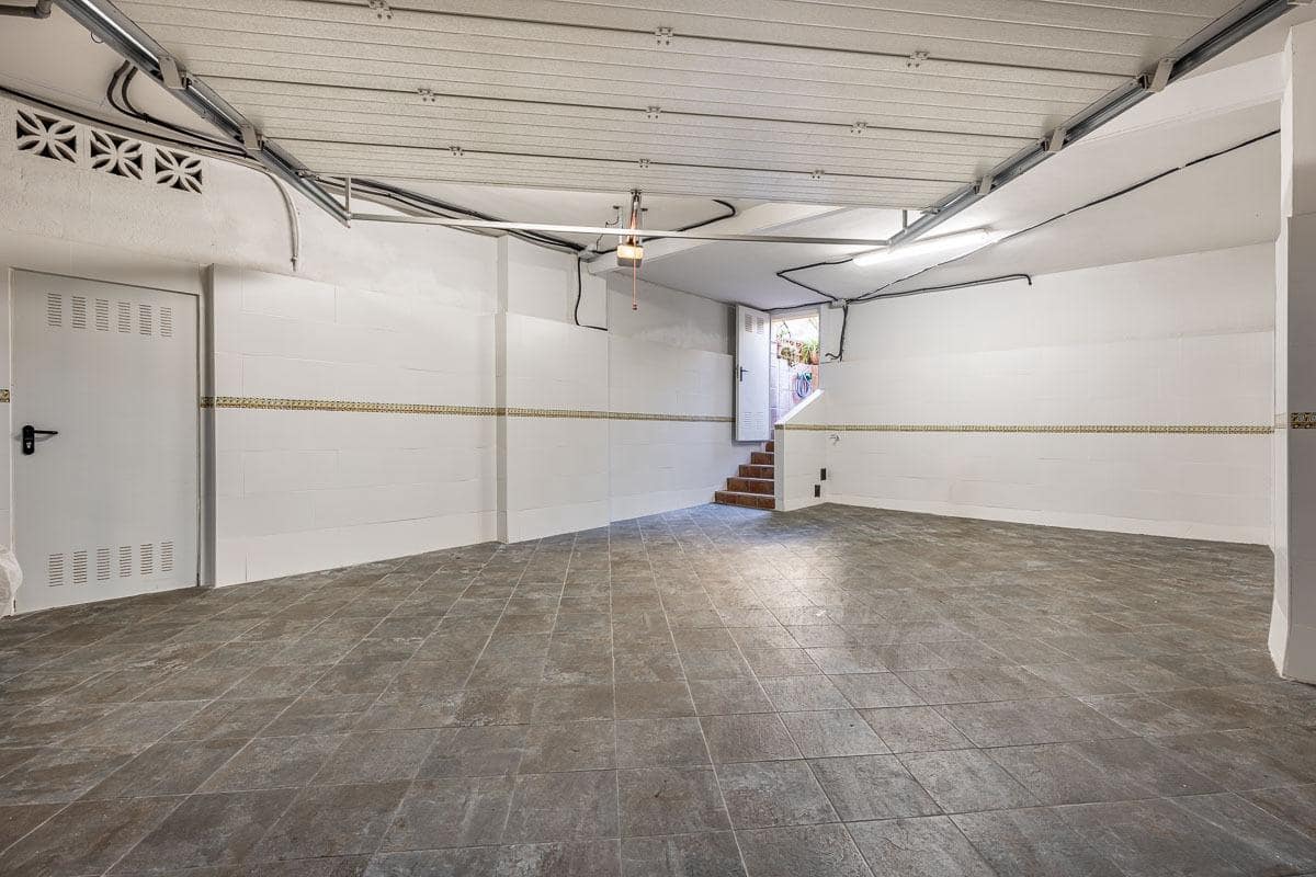 4 soveværelse Rækkehus til salg i Salobrena med swimmingpool garage - € 475.000 (Ref: 8434372)