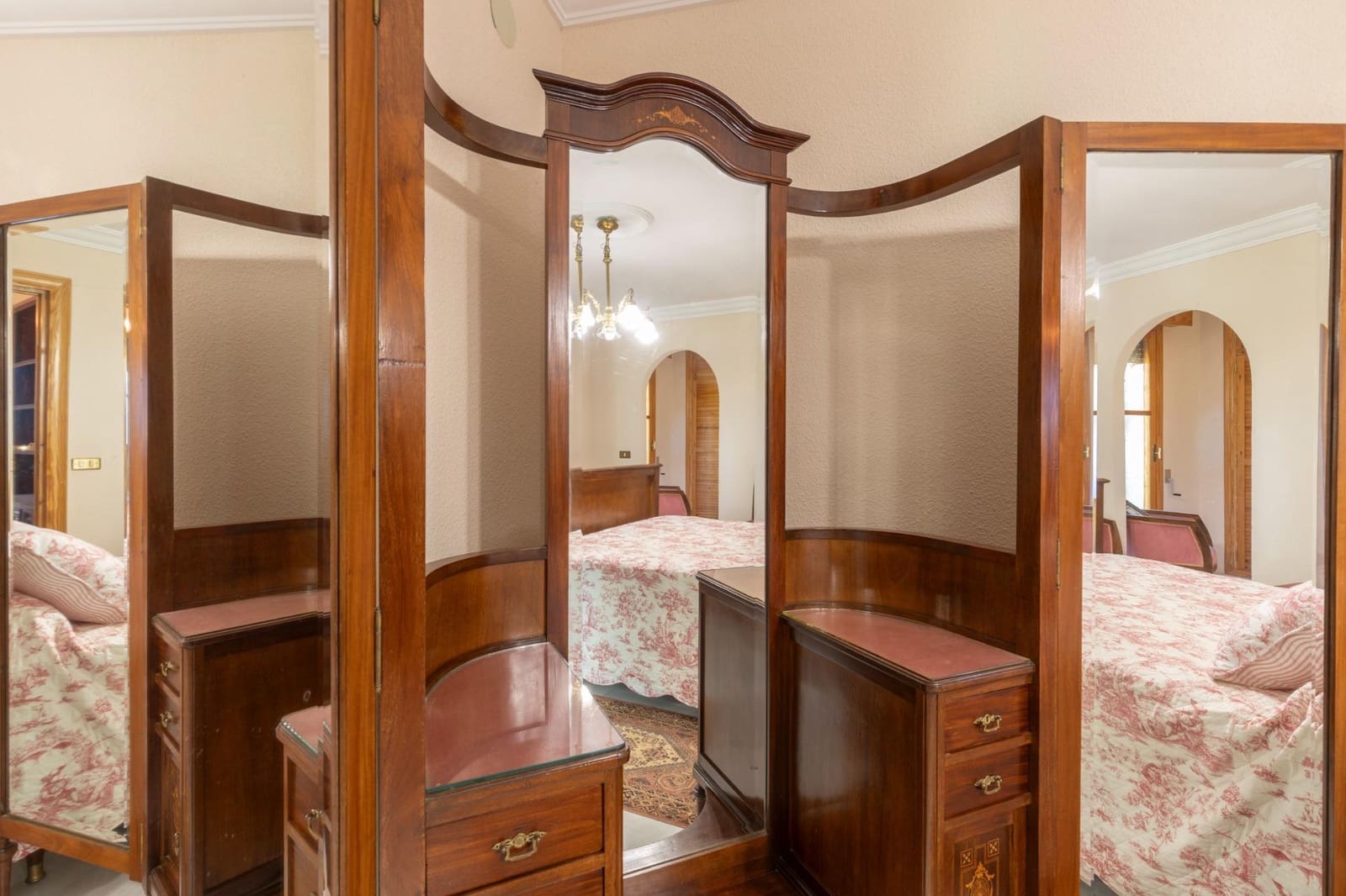 4 soveværelse Villa til salg i Albolote med swimmingpool garage - € 560.000 (Ref: 8531946)