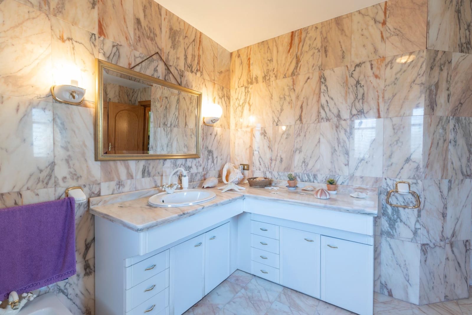 4 soveværelse Villa til salg i Albolote med swimmingpool garage - € 560.000 (Ref: 8531946)