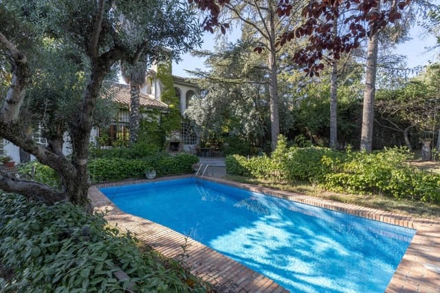 4 soveværelse Villa til salg i Albolote med swimmingpool garage - € 560.000 (Ref: 8531946)