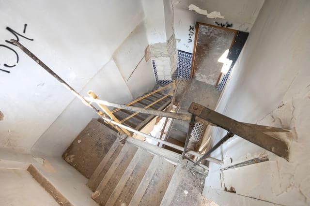 17 slaapkamer Hotel te koop in Granada stad - € 850.000 (Ref: 8565193)