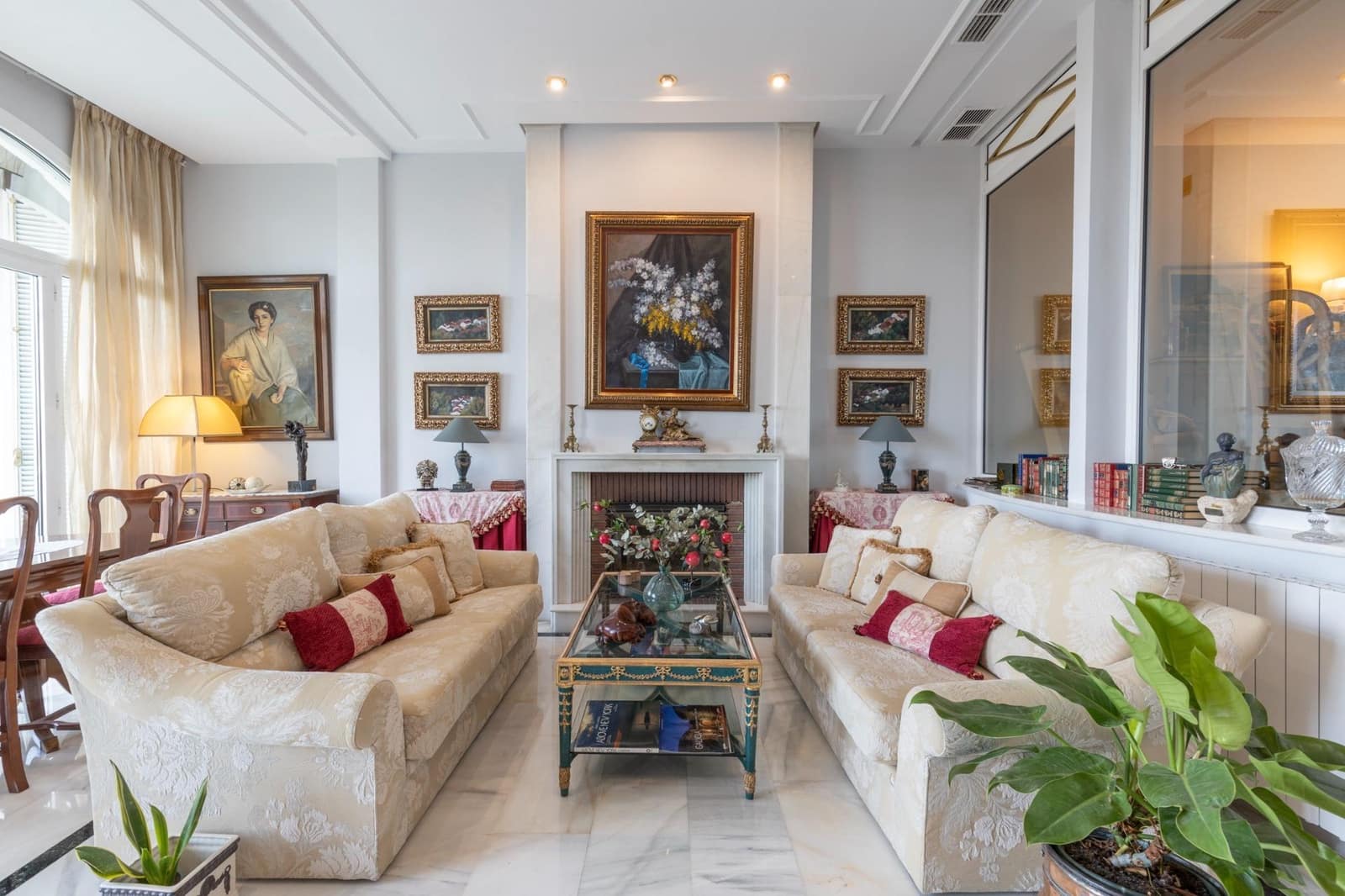 5 soveværelse Villa til salg i Granada by med swimmingpool garage - € 890.000 (Ref: 8582247)