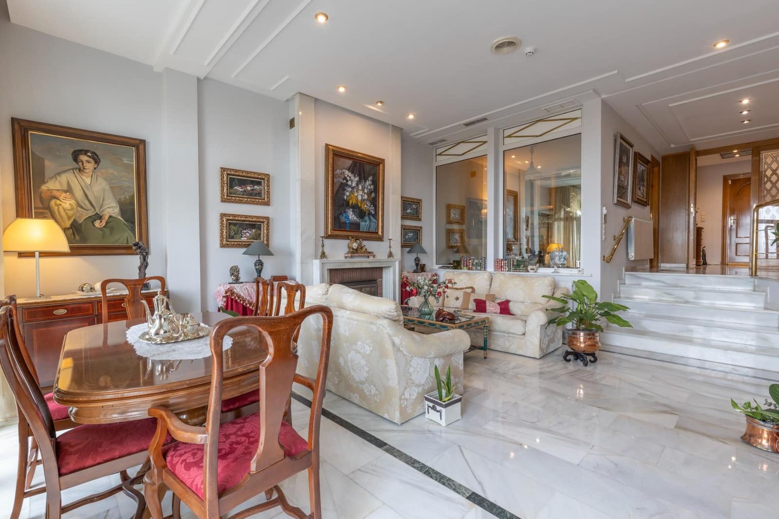 5 soveværelse Villa til salg i Granada by med swimmingpool garage - € 890.000 (Ref: 8582247)