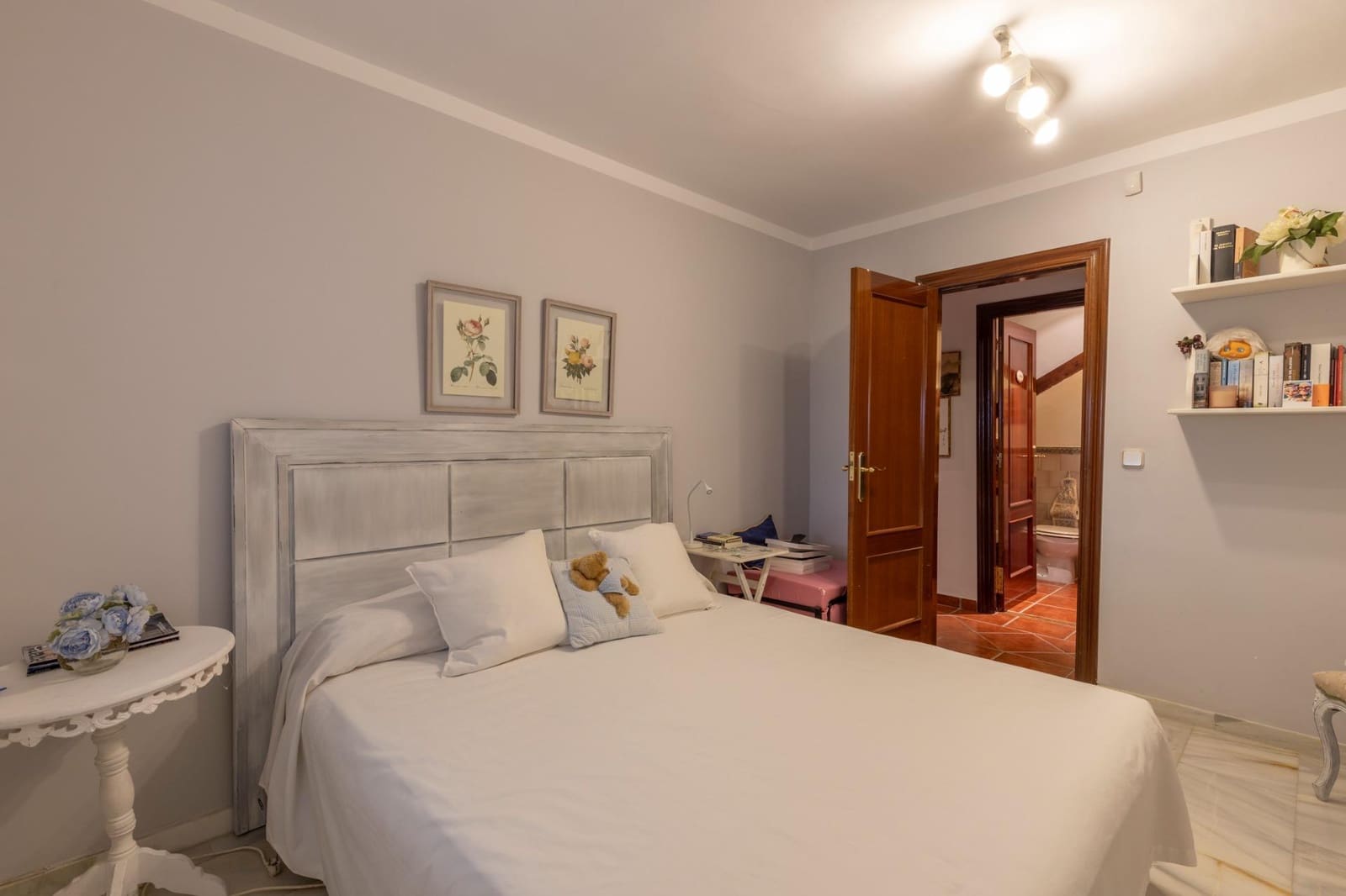 5 soveværelse Villa til salg i Granada by med swimmingpool garage - € 890.000 (Ref: 8582247)