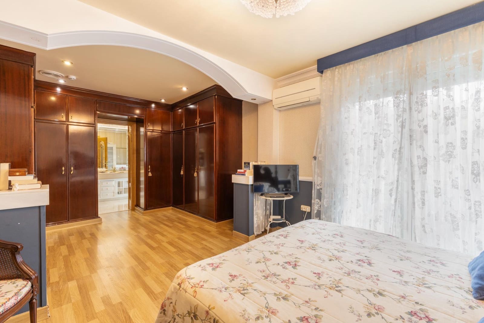 5 soveværelse Villa til salg i Granada by med swimmingpool garage - € 890.000 (Ref: 8582247)