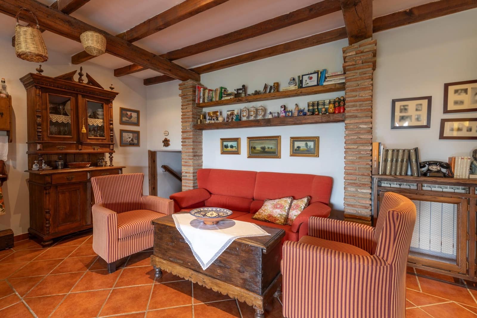 5 soveværelse Villa til salg i Granada by med swimmingpool garage - € 890.000 (Ref: 8582247)