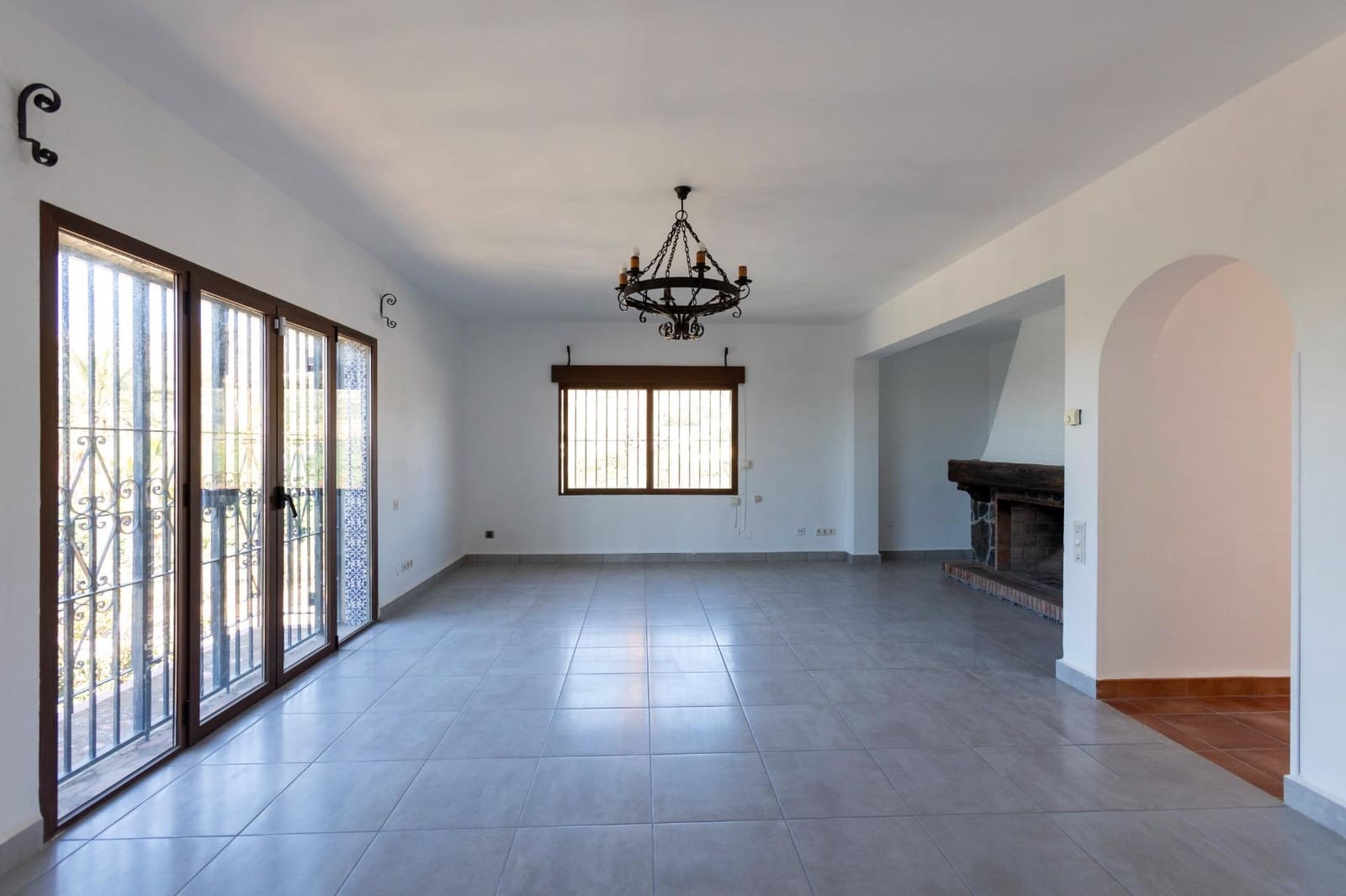 8 soverom Villa til salgs i Almunecar med svømmebasseng - € 1 250 000 (Ref: 8595271)