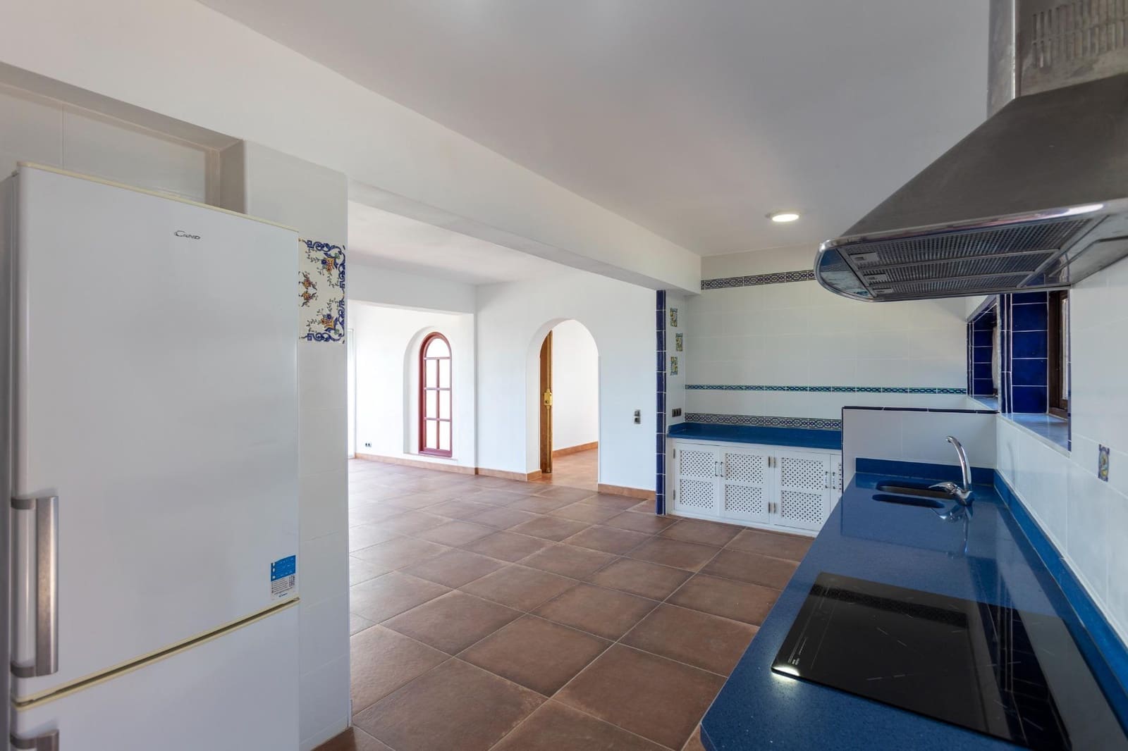 8 soverom Villa til salgs i Almunecar med svømmebasseng - € 1 250 000 (Ref: 8595271)