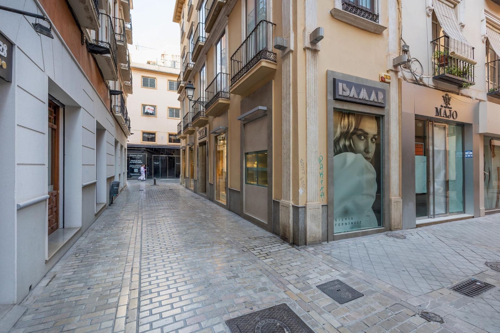 Erhverv til salg i Granada by - € 820.000 (Ref: 8599860)