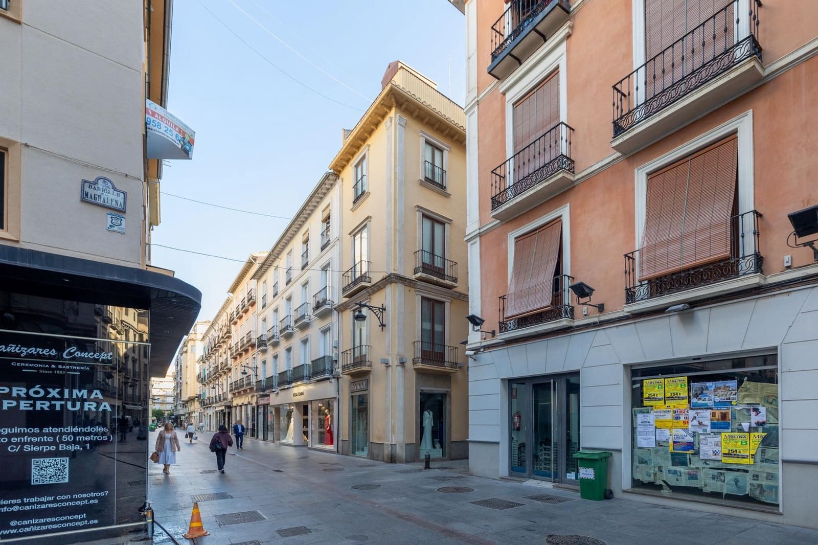 Erhverv til salg i Granada by - € 820.000 (Ref: 8599860)