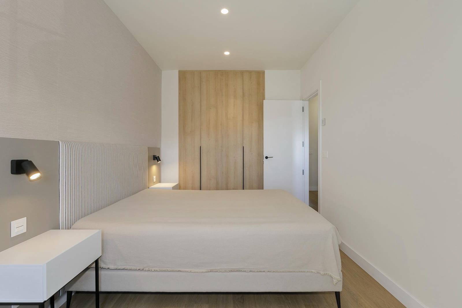 4 soveværelse Byhus til salg i Sierra Nevada - € 590.000 (Ref: 8620102)